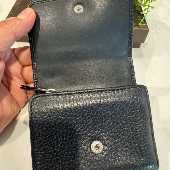 Authentic Marc Jacob’s small snap zippy wallet. - Picture 7 of 10